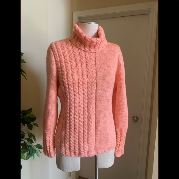 Gorgeous handmade sweater - Picture 5 of 8